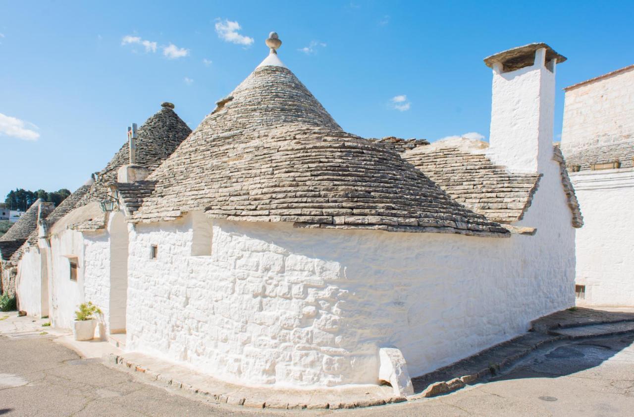 Trulli Holiday Albergo Diffuso Альберобелло Экстерьер фото