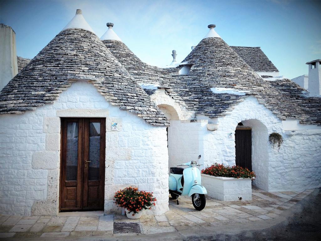 Trulli Holiday Albergo Diffuso Альберобелло Экстерьер фото